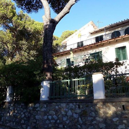 Casa Al Mare Livorno Quercianella Exterior foto