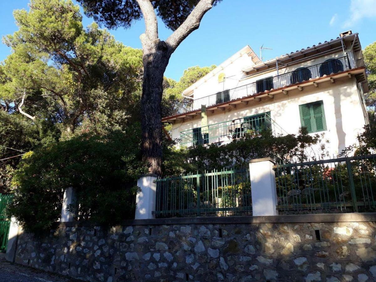 Casa Al Mare Livorno Quercianella Exterior foto